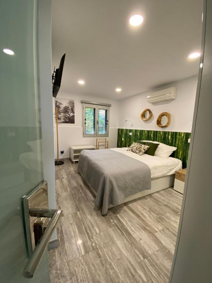 First Beachline Deluxe With Garden And Terrasse In Sun Club San Bartolomé Exterior foto